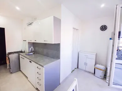 Na prenájom 2-izbový byt, 60 m², Nové Zámky, Komárňanská