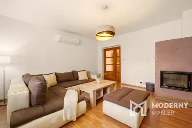 Eladó házak, Nitra · €297 000