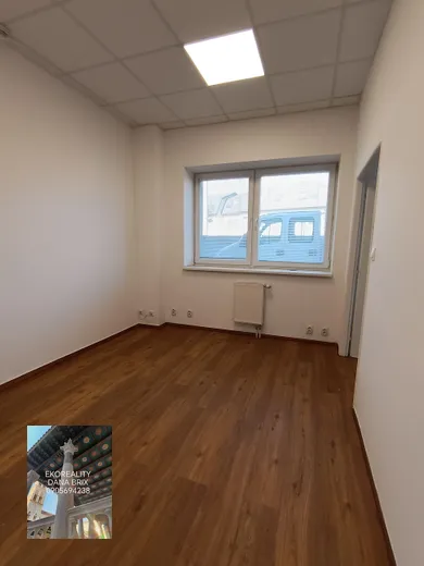 Na prenájom komerčné, 25 m², Nitra, Vodná