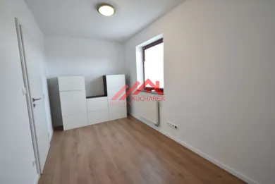 Na prenájom 4-izbový dom, 120 m², Viničné, Lipová