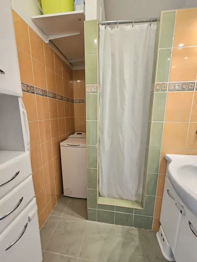 Na predaj 3-izbový byt, 64 m², Bratislava-Karlova Ves, Hlaváčikova