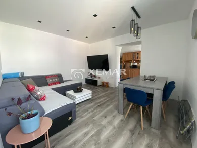 Na predaj 4-izbový byt, 95 m², Banská Bystrica