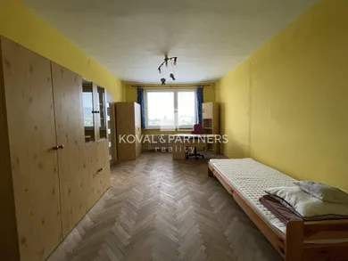 Na prenájom 3-izbový byt, 81 m², Nitra, Trieda Andreja Hlinku