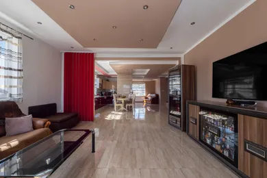 Na predaj 5-izbový dom, 160 m², Valaliky