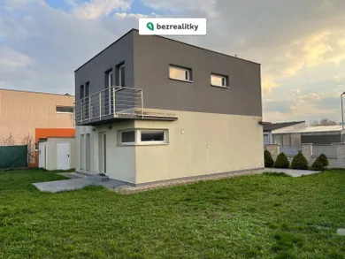 Na predaj 5-izbový dom, 112 m², Chorvátsky Grob
