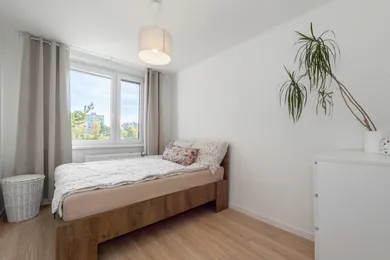 Na prenájom 2-izbový byt, 40 m², Košice-Nad jazerom, Družicová