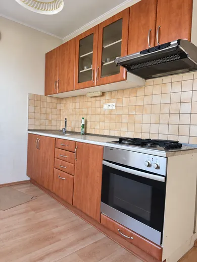 Na predaj 2-izbový byt, 62 m², Levice, Ul. kpt. J. Nálepku