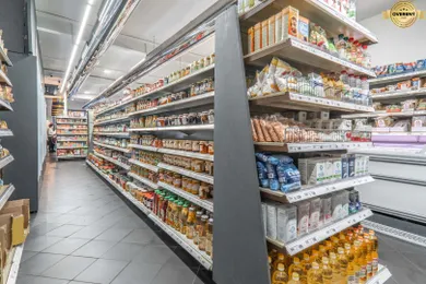 Na predaj komerčné, 300 m², Bratislava-Staré Mesto, Obchodná