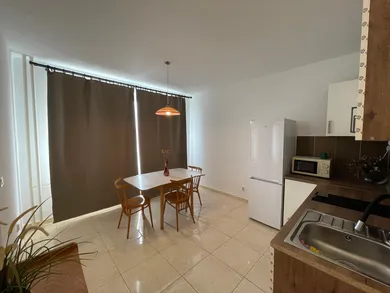 Na prenájom 1-izbový byt, 38 m², Rimavská Sobota, J. Bodona