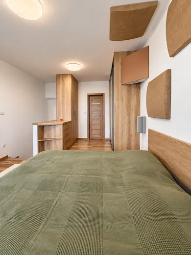Na prenájom 2-izbový byt, 51 m², Senec