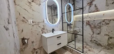 Na predaj 3-izbový byt, 91 m², Bratislava-Staré Mesto, Révová