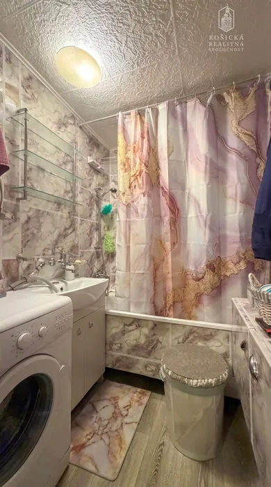 Na predaj 1-izbový byt, 36 m², Košice-Sídlisko KVP, Titogradská