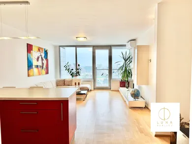 Квартиры в аренду, 3-комнатные, Bratislava-Nové Mesto · €1 100