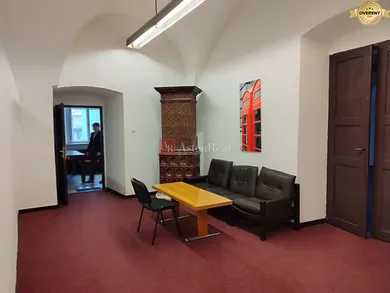 Na prenájom komerčné, 50 m², Banská Bystrica