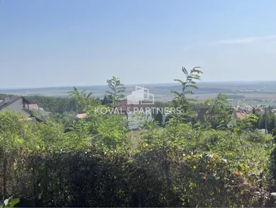 Na predaj pozemok, 685 m², Nitra, Zobor