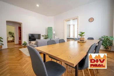 Na predaj 5-izbový byt, 195 m², Bratislava-Staré Mesto, Kozia