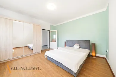 Na predaj 6-izbový dom, 162 m², Topoľníky