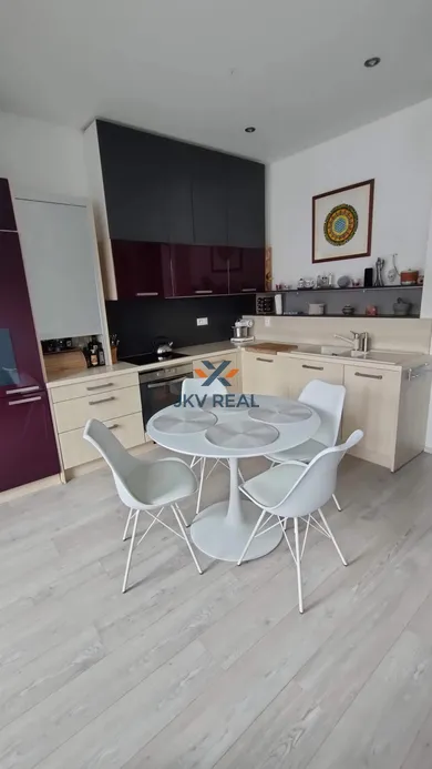 Kiadó lakások, 2-szobás, Spišská Nová Ves · €650