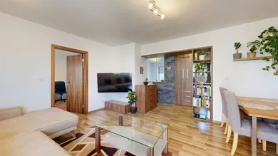 Na predaj 3-izbový byt, 70 m², Trnava, Ferka Urbánka