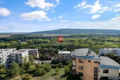 Na predaj 3-izbový byt, 101 m², Bratislava-Karlova Ves, Kresánkova