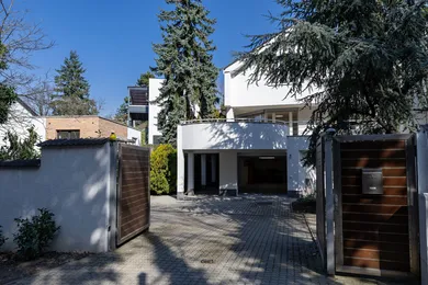 Na predaj dom, 300 m², Bratislava-Staré Mesto, Tichá
