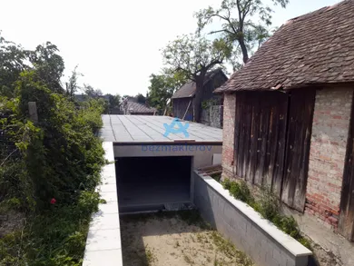 Na predaj pozemok, Stupava, Hviezdoslavova 650/57