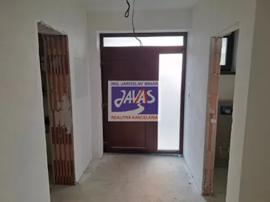 Na predaj 4-izbový dom, 234 m², Nitra, Kynecká