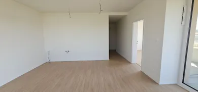 Na predaj 2-izbový byt, 64 m², Nitra, Trnavská
