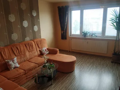 Mieszkania na sprzedaż, 4-pokojowe, Bratislava-Dúbravka · €239 900