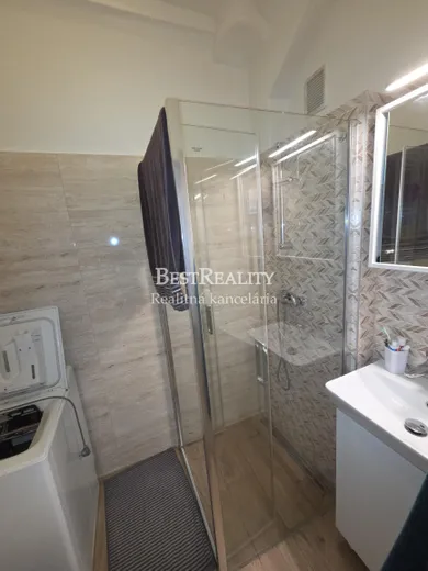 Apartments for rent, 1-room in Bratislava-Staré Mesto · €500
