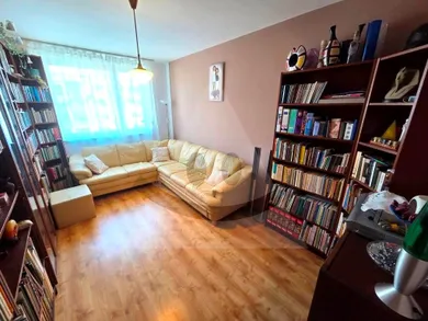 Na predaj 3-izbový byt, 80 m², Komárno, Gen.Klapku