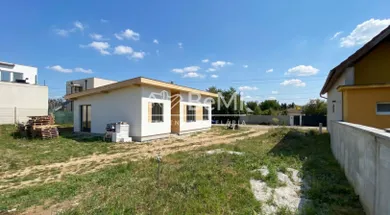 Na predaj 4-izbový dom, 116 m², Koniarovce