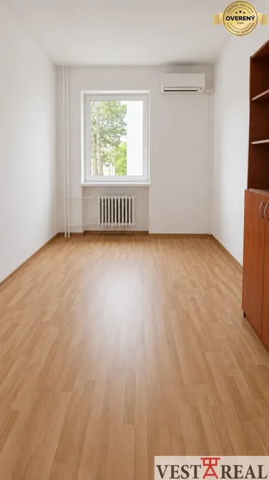 Na prenájom komerčné v Galanta · €159 · Dokončené