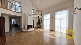 Mieszkania na wynajem, 5-pokojowe, Bratislava-Staré Mesto · €2000