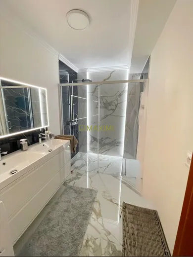 Na predaj 3-izbový byt, 69 m², Bratislava-Vajnory, Široká