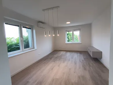Na predaj 3-izbový byt, 83 m², Nitra, Štúrova