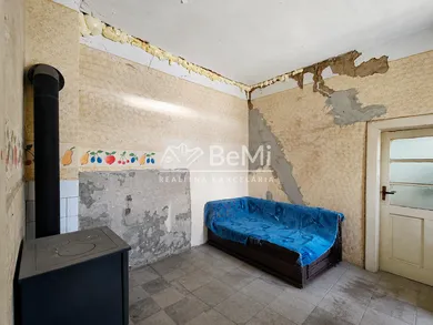 Na predaj pozemok, 101 m², Hokovce