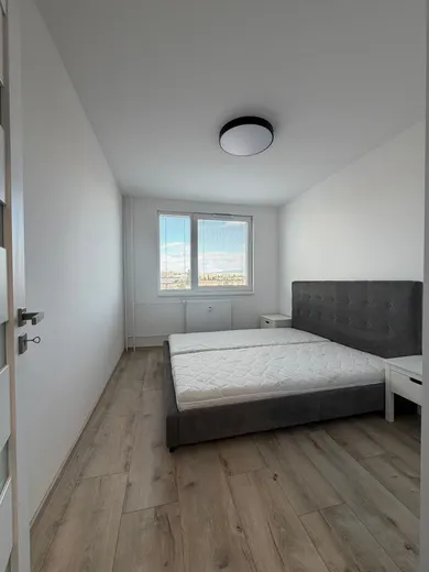 Na prenájom 3-izbový byt, 54 m², Košice-Juh, Jantárová