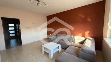 Na prenájom 3-izbový byt, 64 m², Komárno, Generála Klapku