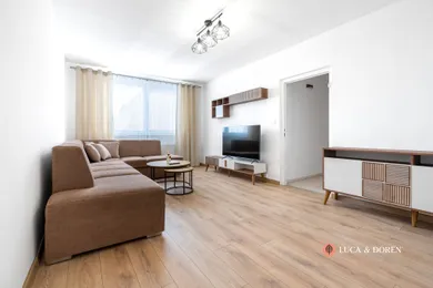 Mieszkania na wynajem, 3-pokojowe, Trenčín · €700