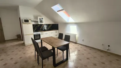 Domy na wynajem, Nitra · €650
