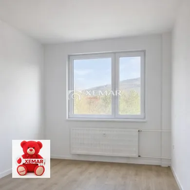 Na predaj 3-izbový byt, Nová Baňa, Pod Sekvojou