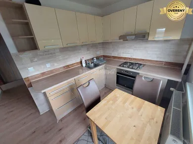 Na prenájom 3-izbový byt, 80 m², Banská Bystrica, Krivánska