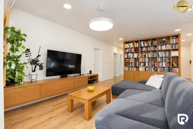 Na predaj 3-izbový byt, 101 m², Bratislava-Staré Mesto