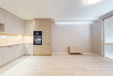 Na predaj 2-izbový byt, 48 m², Bratislava-Ružinov, Radarová