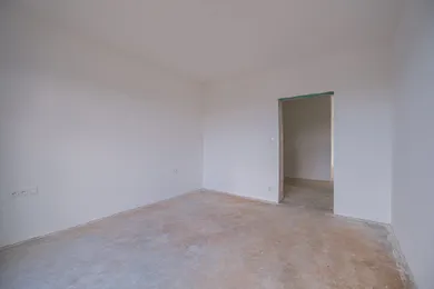 Na predaj 3-izbový byt, 83 m², Stropkov