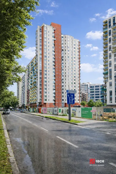 Mieszkania na sprzedaż, 2-pokojowe, Bratislava-Ružinov · €295 000