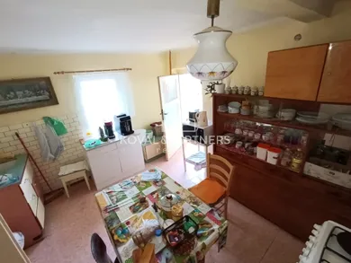 Na predaj 5-izbový dom, Vinodol
