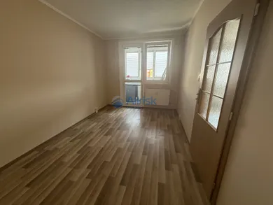 Na prenájom 3-izbový byt, 63 m², Šaľa, Nitrianska