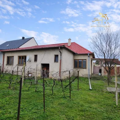 Domy na sprzedaż, 1-pokojowe, Dvorníky · €145 000